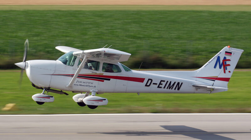 cessna-172-1-800x445